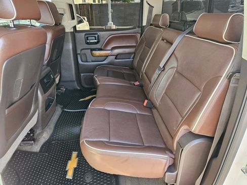 Used 2015 Chevrolet Silverado 1500 High Country w/ High Country Premium Package image 23