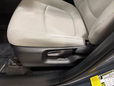 Used 2026 Toyota Corolla Cross L FWD image 16