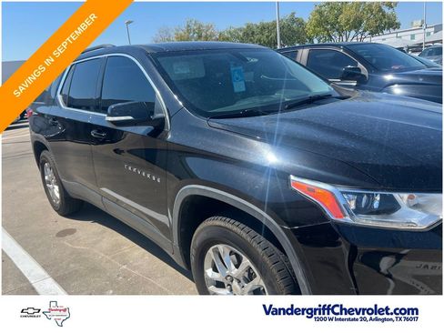 Used 2021 Chevrolet Traverse LT FWD image 3