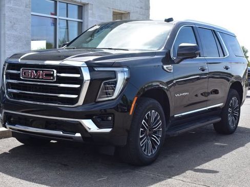 Used 2025 GMC Yukon Elevation AWD/4WD image 17