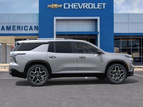 New 2026 Chevrolet Traverse High Country FWD image 6