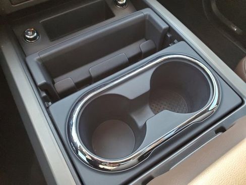 Used 2024 Nissan Titan Platinum Reserve w/ Moonroof Package image 20