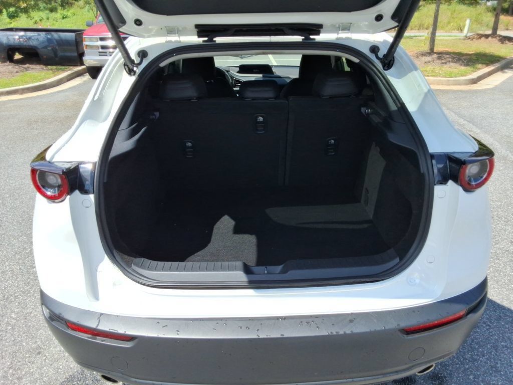 Used 2021 MAZDA CX-30 AWD 2.5 S w/ Premium Package image 16