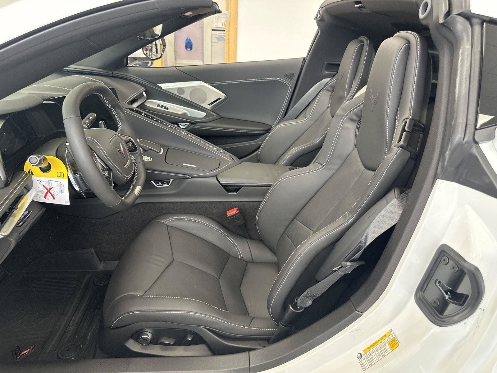 New 2025 Chevrolet Corvette E-Ray w/ ZER Performance Package AWD/4WD image 11