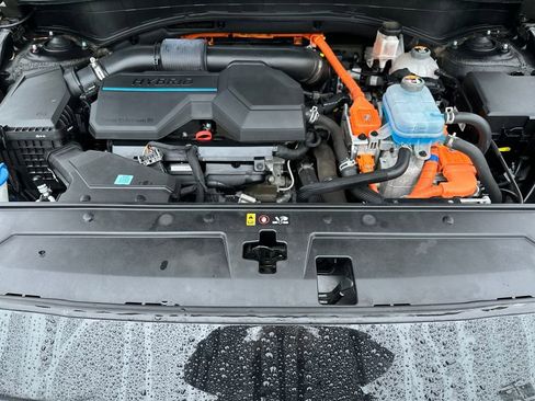 Used 2023 Hyundai Santa Fe Limited w/ Cargo Package image 14