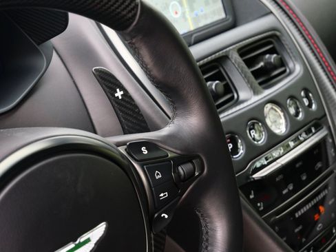 Used 2019 Aston Martin DBS Superleggera image 24