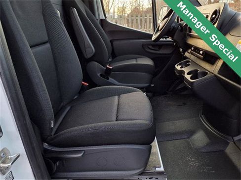 Used 2023 Mercedes-Benz Sprinter 3500 image 21