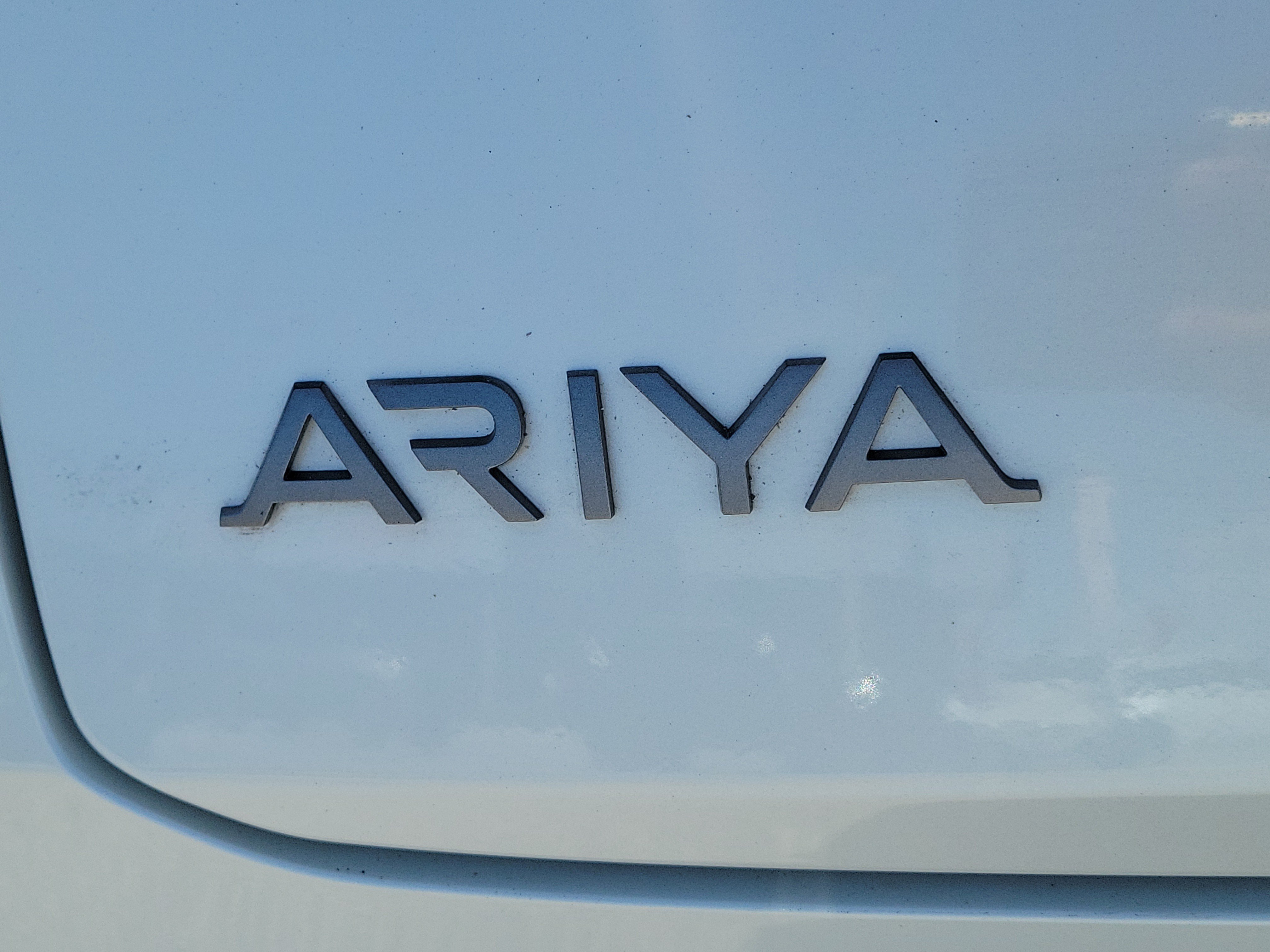 Used 2024 Nissan Ariya AWD image 34