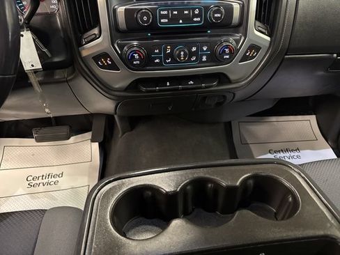 Used 2019 GMC Sierra 1500 SLE w/ SLE Value Package AWD/4WD image 17