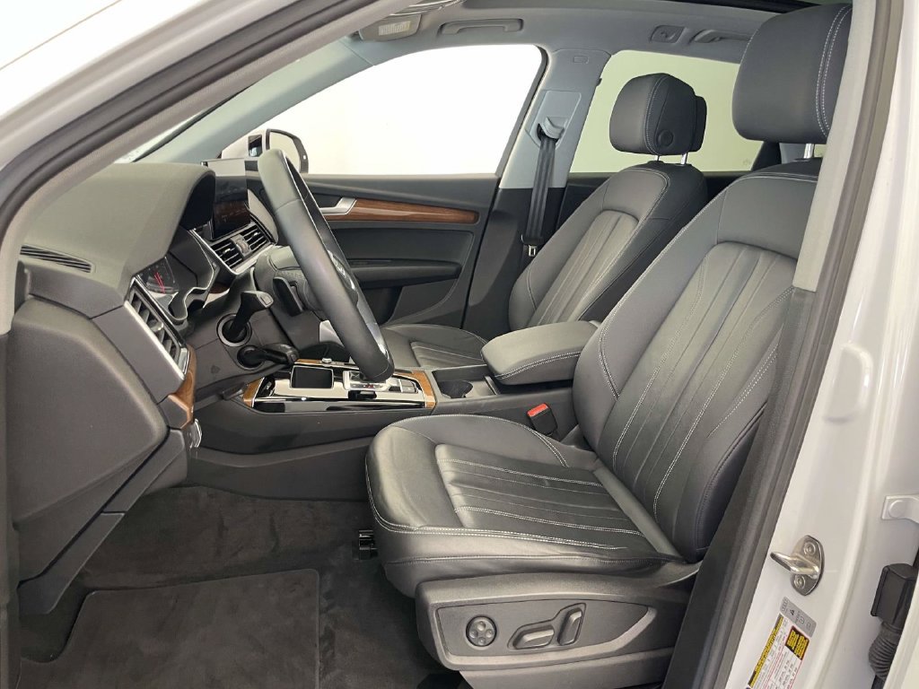 Used 2023 Audi Q5 2.0T Premium w/ Convenience Package AWD/4WD image 5