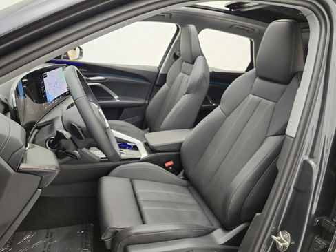 Used 2025 Audi Q5 Premium Plus w/ Premium Plus AWD/4WD image 15