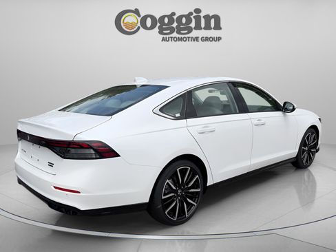 New 2026 Honda Accord Touring image 5