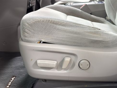 Used 2016 Toyota Sienna LE image 14