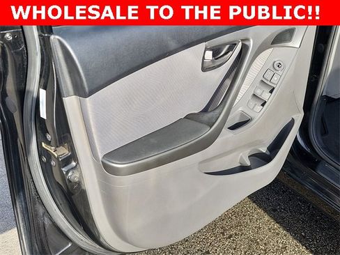 Used 2011 Hyundai Elantra GLS w/ Navigation Pkg 4 image 9