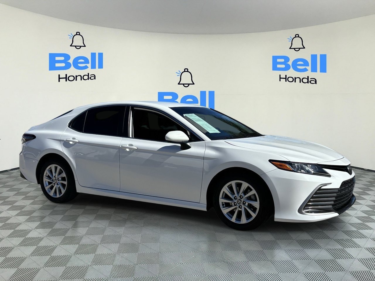 Used 2023 Toyota Camry LE FWD image 6