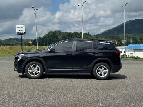 Used 2024 GMC Terrain SLE w/ Driver Convenience Package AWD/4WD image 18