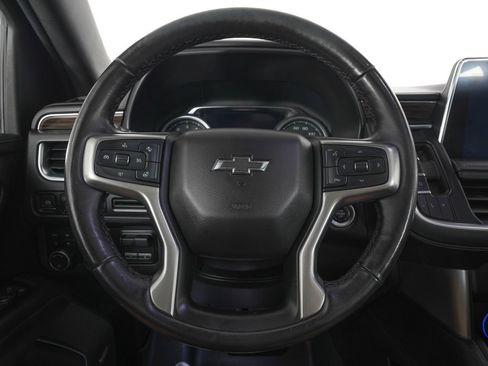 Used 2021 Chevrolet Tahoe Z71 w/ Z71 Off-Road Package AWD/4WD image 17