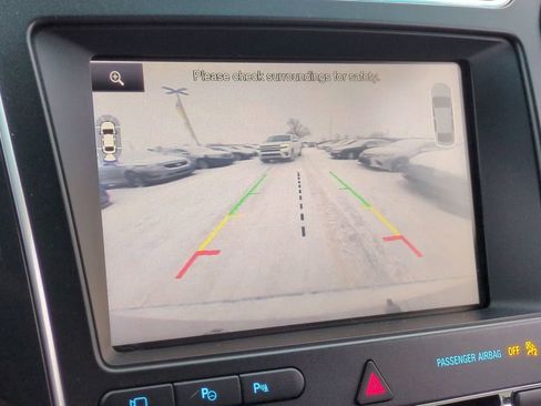 Used 2016 Ford Explorer Platinum image 31