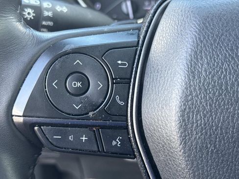 Used 2023 Toyota Camry SE image 25