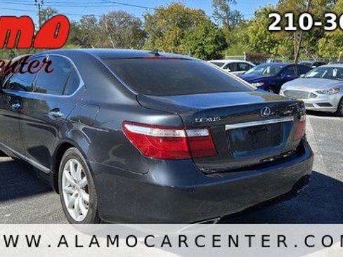 Used 2009 Lexus LS 460 Luxury image 3