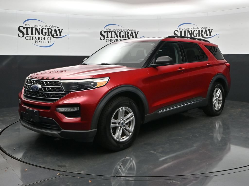 Used 2021 Ford Explorer XLT w/ Equipment Group 202A RWD image 3