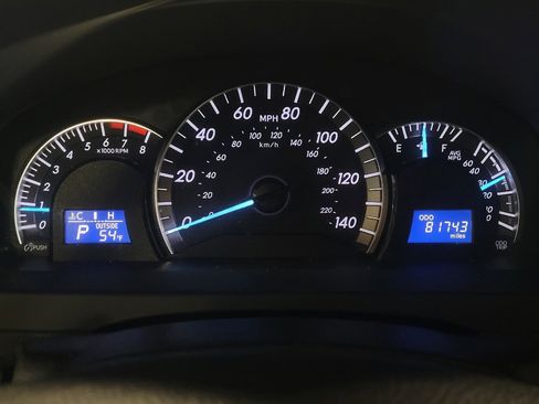 Used 2014 Toyota Camry SE image 23