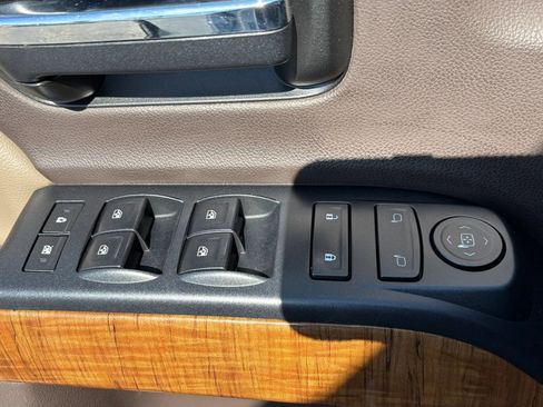 Used 2016 GMC Sierra 1500 SLE w/ SLE Value Package image 16