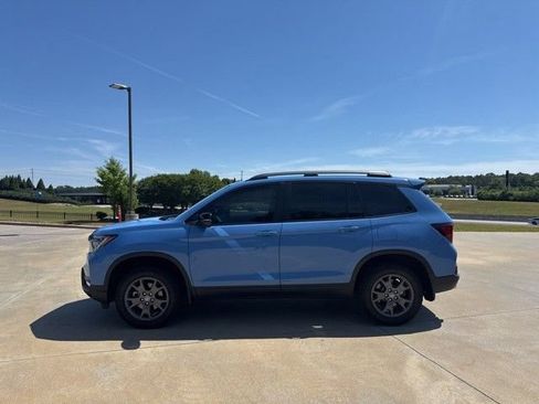 Used 2024 Honda Passport TrailSport image 8