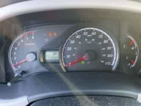 Used 2013 Toyota Sienna LE w/ Towing Pkg image 19