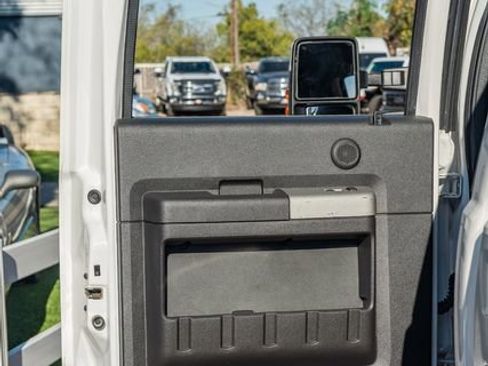 Used 2015 Ford F250 Lariat w/ Lariat Ultimate Package image 34