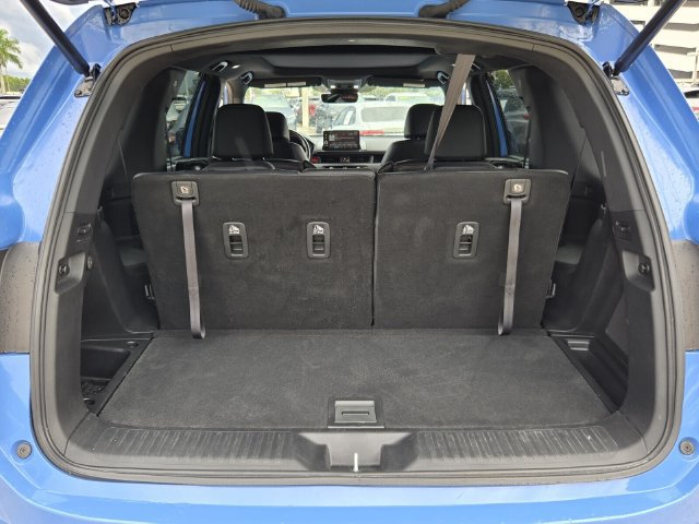 Used 2025 Honda Pilot TrailSport image 13