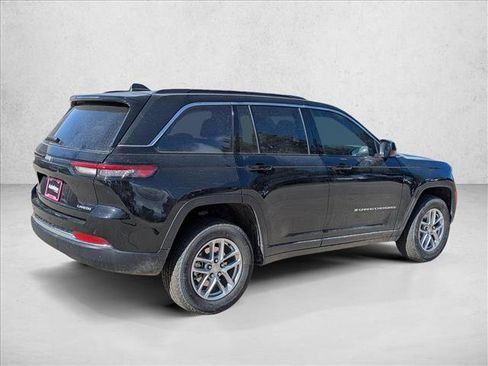 New 2026 Jeep Grand Cherokee Laredo X image 2