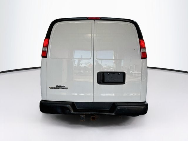 Used 2017 Chevrolet Express 2500 RWD image 5
