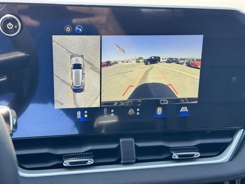 New 2026 Chevrolet Equinox LT FWD image 14
