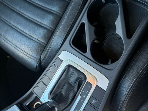 Used 2015 Volkswagen CC Sport image 10