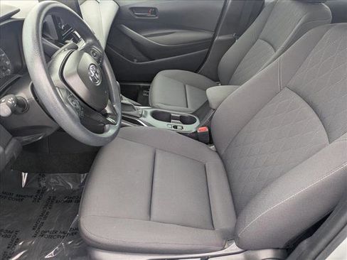 Used 2025 Toyota Corolla LE image 14