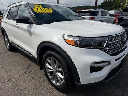 Certified 2023 Ford Explorer Limited w/ Limited Technology Package