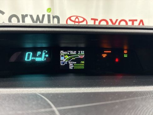 Used 2014 Toyota Prius C Two FWD image 28