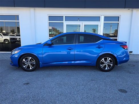 Used 2022 Nissan Sentra SV w/ All-Weather Package image 2