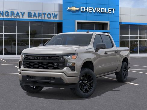New 2026 Chevrolet Silverado 1500 Custom w/ LPO, Dark Essentials Package AWD/4WD image 6