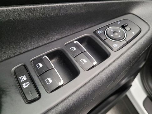 Used 2019 Hyundai Santa Fe SE image 27