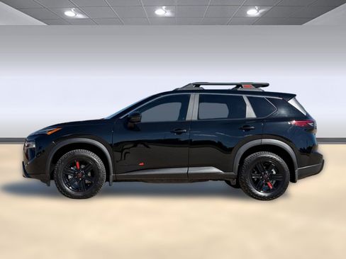 Used 2025 Nissan Rogue SV w/ Rock Creek Premium Package AWD/4WD image 2