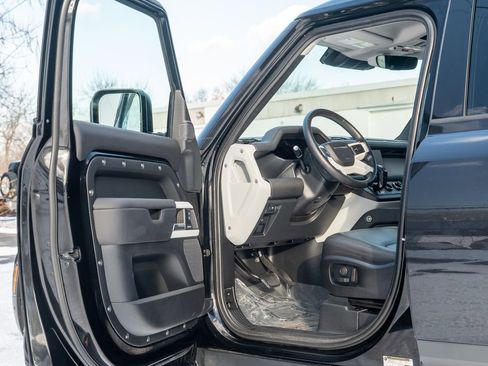 Certified 2024 Land Rover Defender 110 S image 11