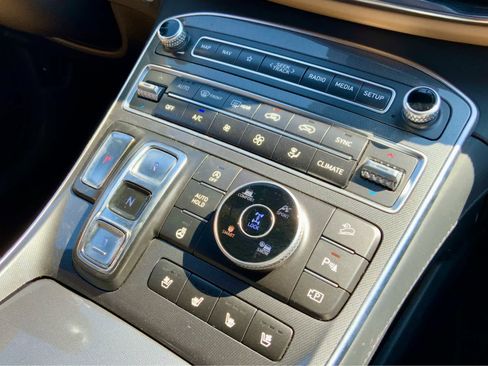 Used 2022 Hyundai Santa Fe Calligraphy image 46