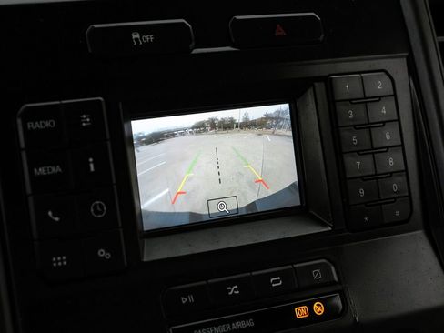 Used 2022 Ford F250 XL w/ Power Equipment Group image 25