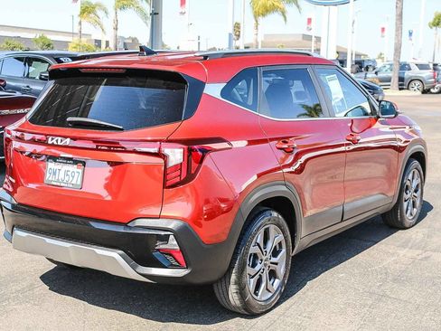Certified 2024 Kia Seltos S FWD image 9