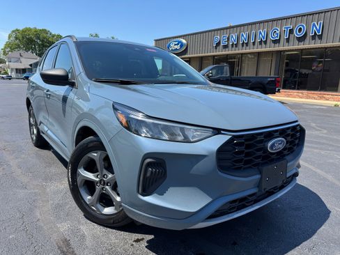 Used 2023 Ford Escape ST-Line w/ Equipment Group 301A FWD image 1