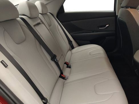 Used 2024 Hyundai Elantra Limited FWD image 19