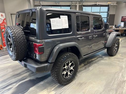 Used 2018 Jeep Wrangler Unlimited Rubicon AWD/4WD image 30