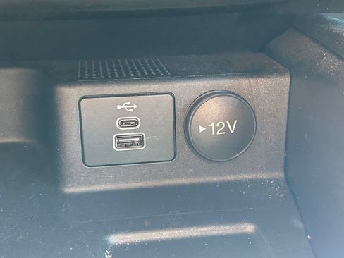Used 2025 Ford Escape ST-Line FWD image 25
